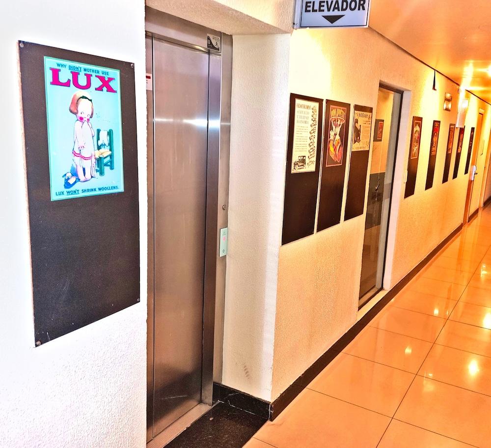 Hotel Coral Express, Proximo Ao Hospital Mae De Deus, Shopping Barra 3*